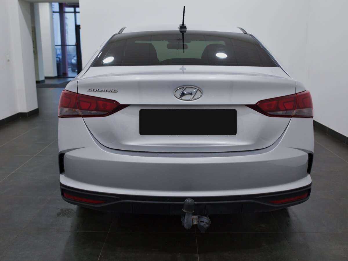 Купить Hyundai Solaris с пробегом. Фото: #3