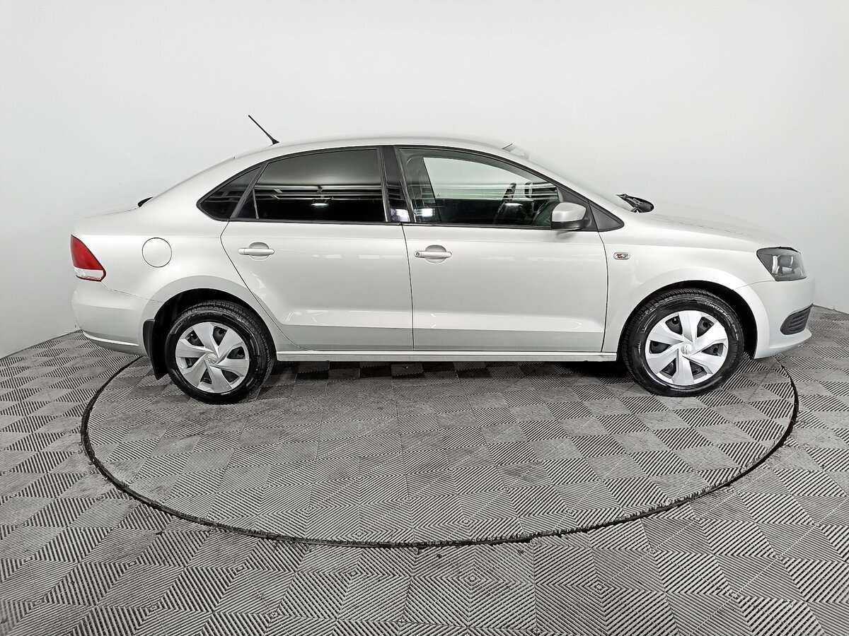 Купить Volkswagen Polo с пробегом. Фото: #3