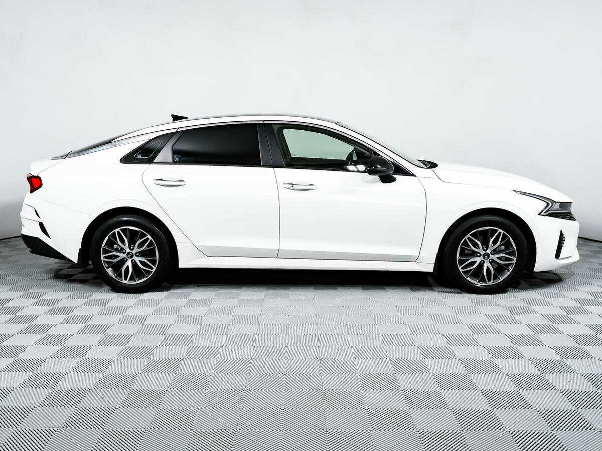 Купить Kia K5 с пробегом. Фото: #3