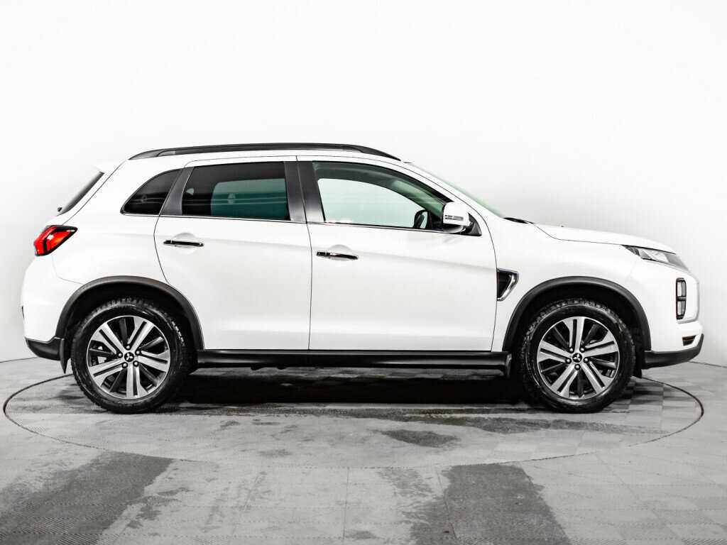 Купить Mitsubishi ASX с пробегом. Фото: #3