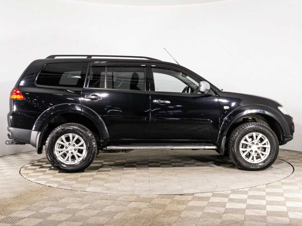 Купить Mitsubishi Pajero Sport с пробегом. Фото: #3