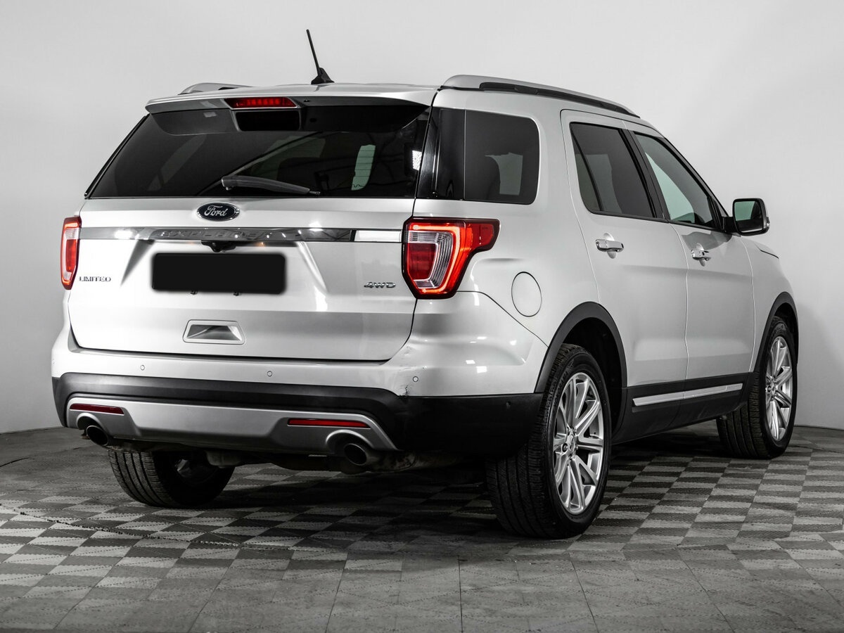 Купить Ford Explorer с пробегом. Фото: #3
