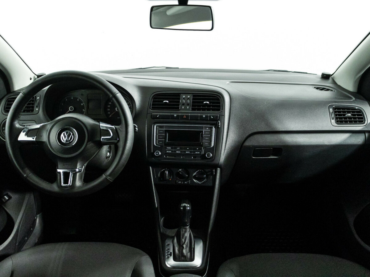 Купить Volkswagen Polo с пробегом. Фото: #12