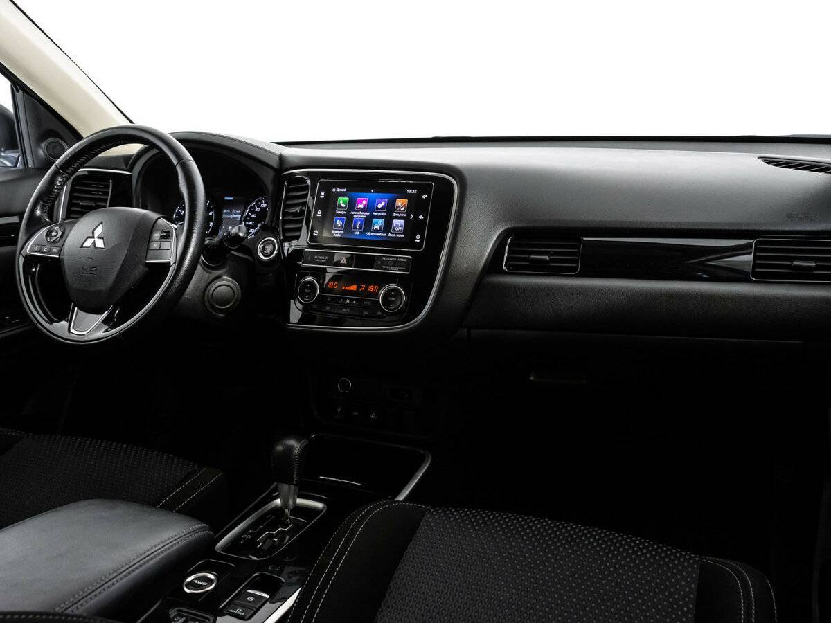 Купить Mitsubishi Outlander с пробегом. Фото: #8