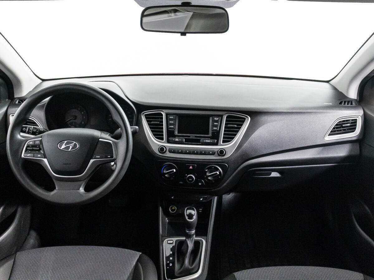 Купить Hyundai Solaris с пробегом. Фото: #12