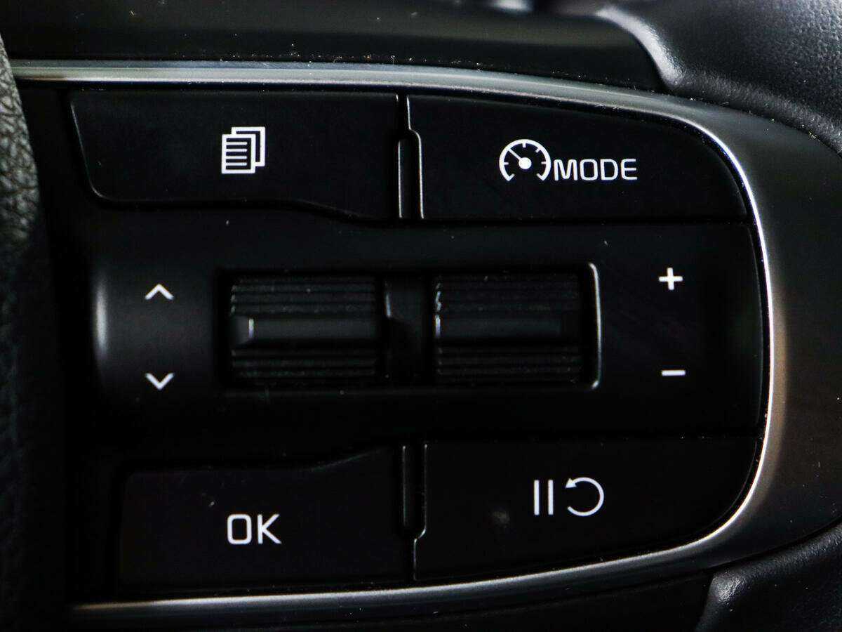 Купить Kia K5 с пробегом. Фото: #16