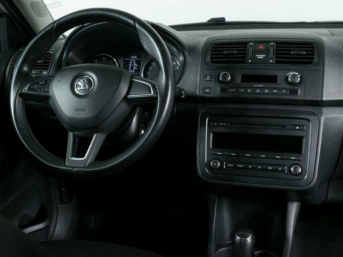 Купить Skoda Fabia с пробегом. Фото: #8
