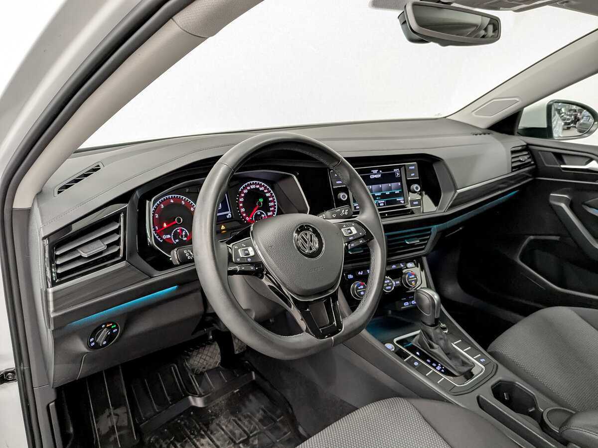 Купить Volkswagen Jetta с пробегом. Фото: #15