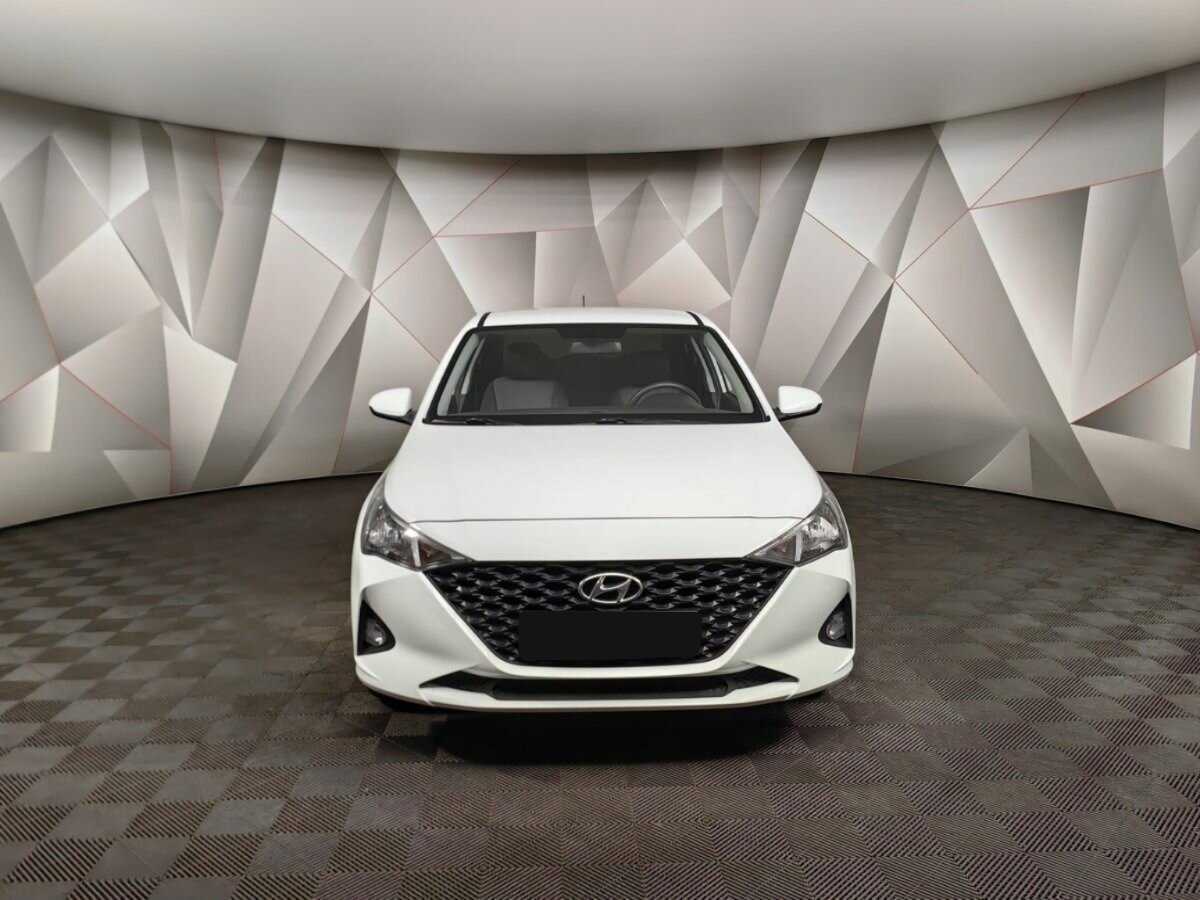 Купить Hyundai Solaris с пробегом. Фото: #6