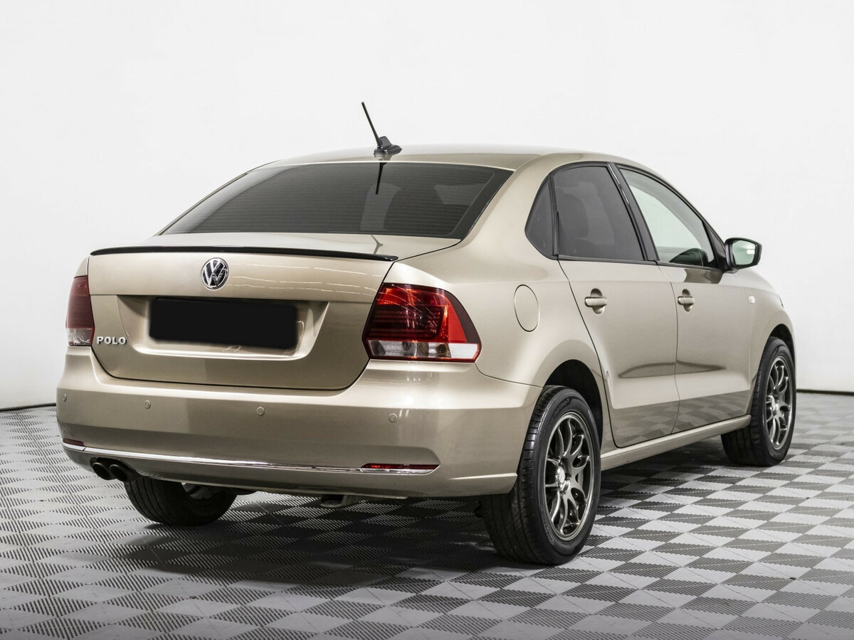 Купить Volkswagen Polo с пробегом. Фото: #3