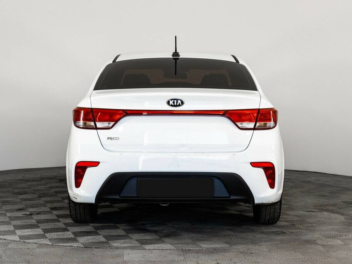 Купить Kia Rio с пробегом. Фото: #4