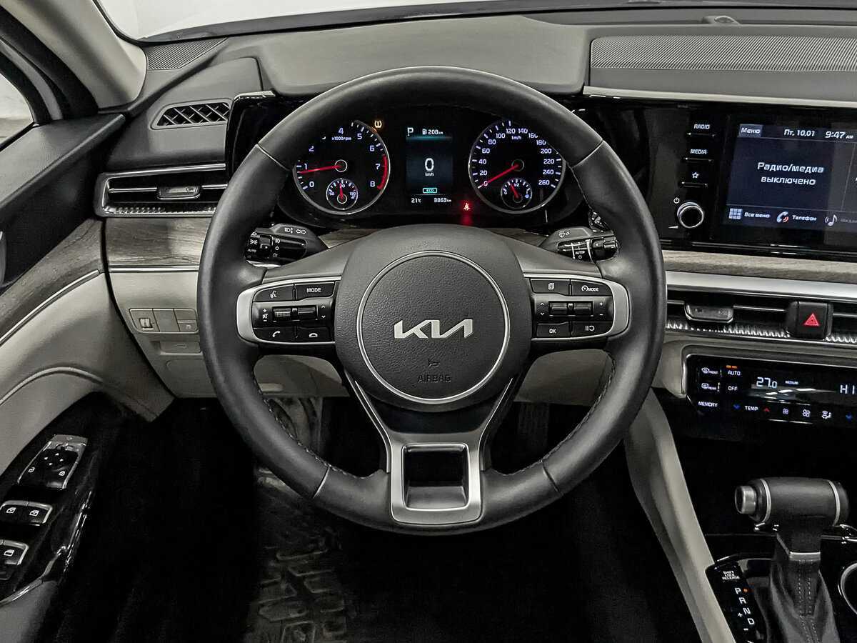Купить Kia K5 с пробегом. Фото: #20