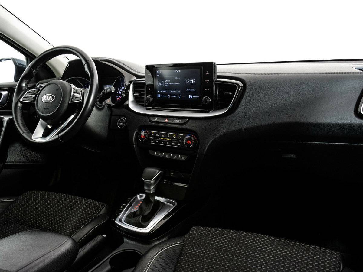 Купить Kia Ceed с пробегом. Фото: #8