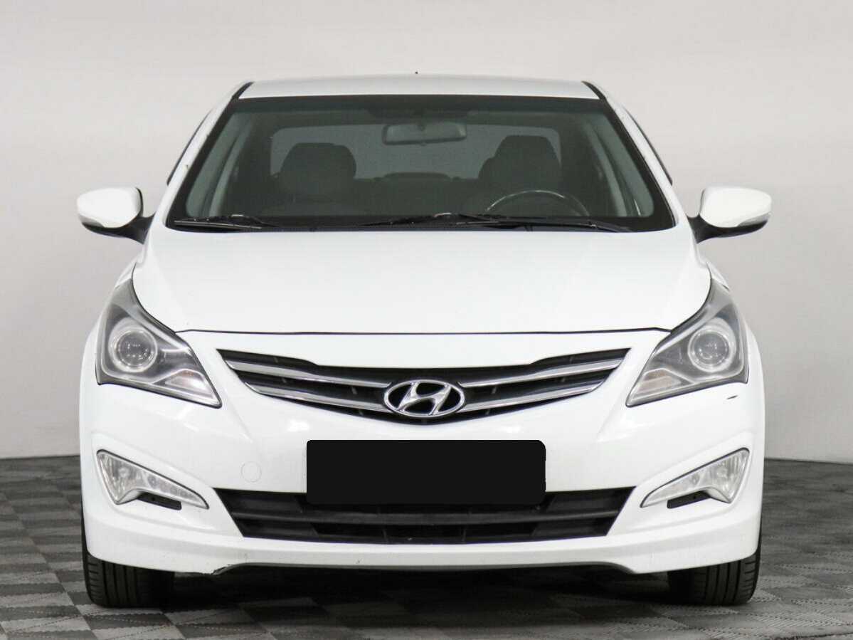 Купить Hyundai Solaris с пробегом. Фото: #1