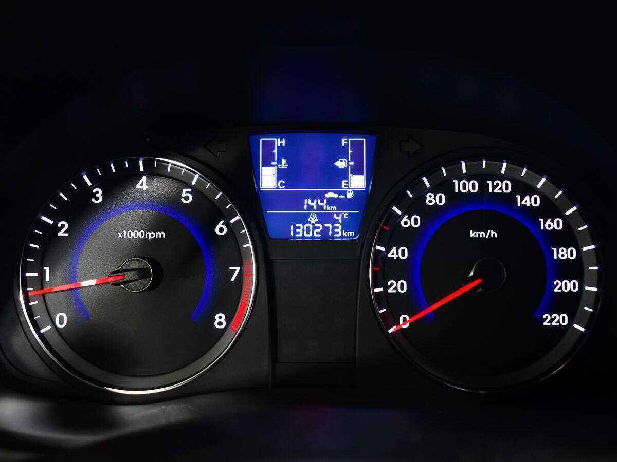 Купить Hyundai Solaris с пробегом. Фото: #10