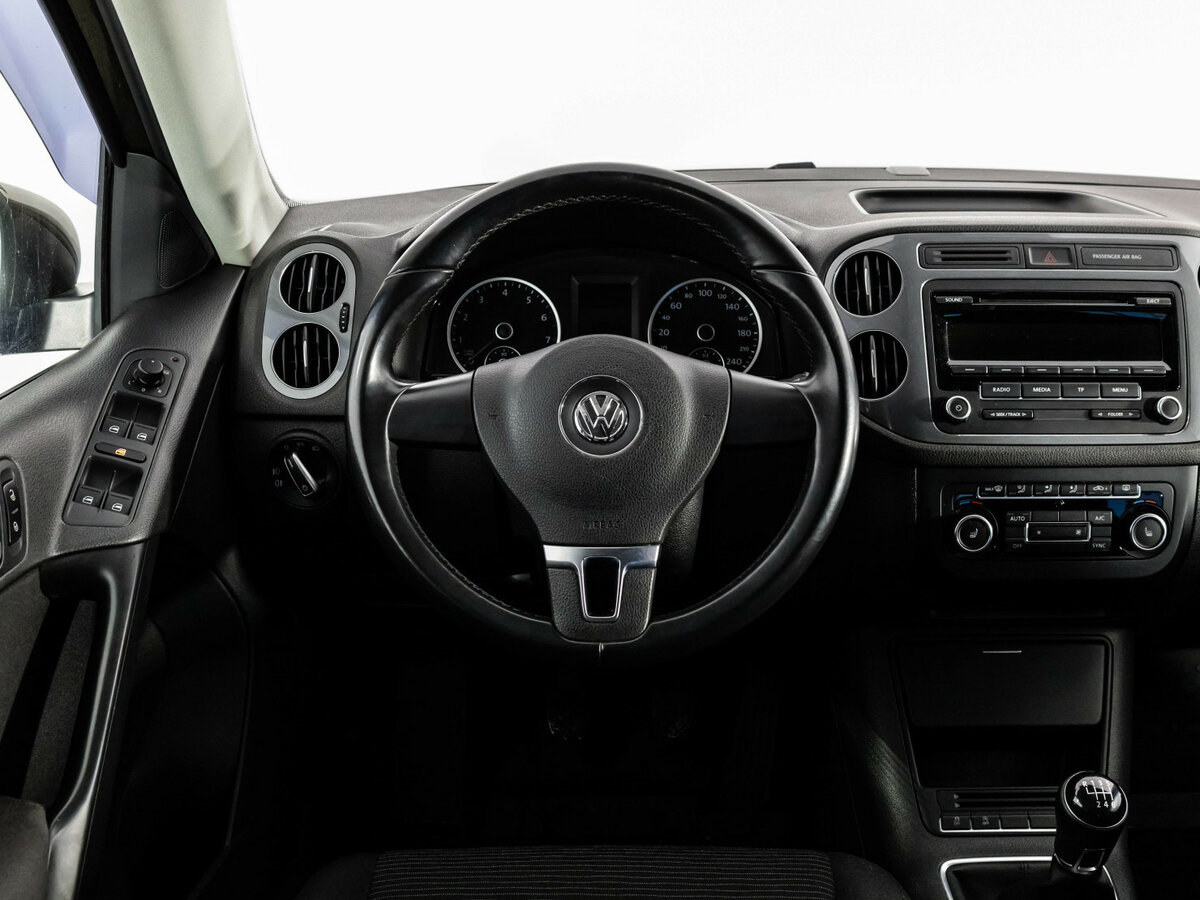 Купить Volkswagen Tiguan с пробегом. Фото: #8