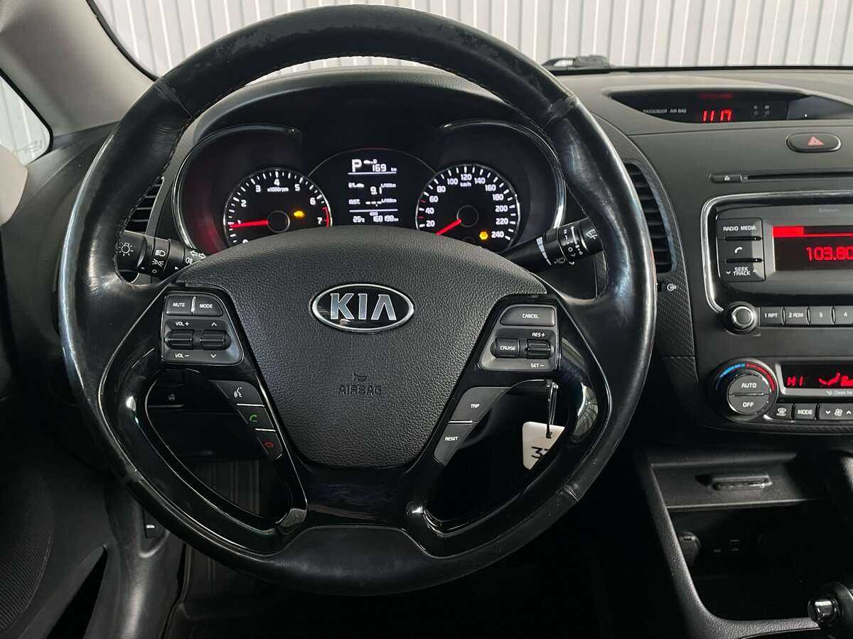 Купить Kia Cerato с пробегом. Фото: #9