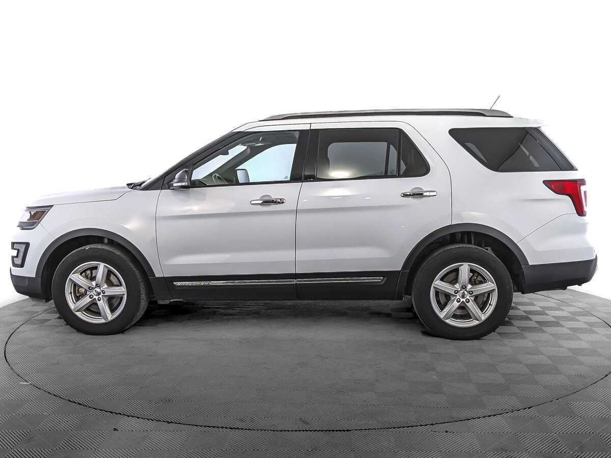 Купить Ford Explorer с пробегом. Фото: #7