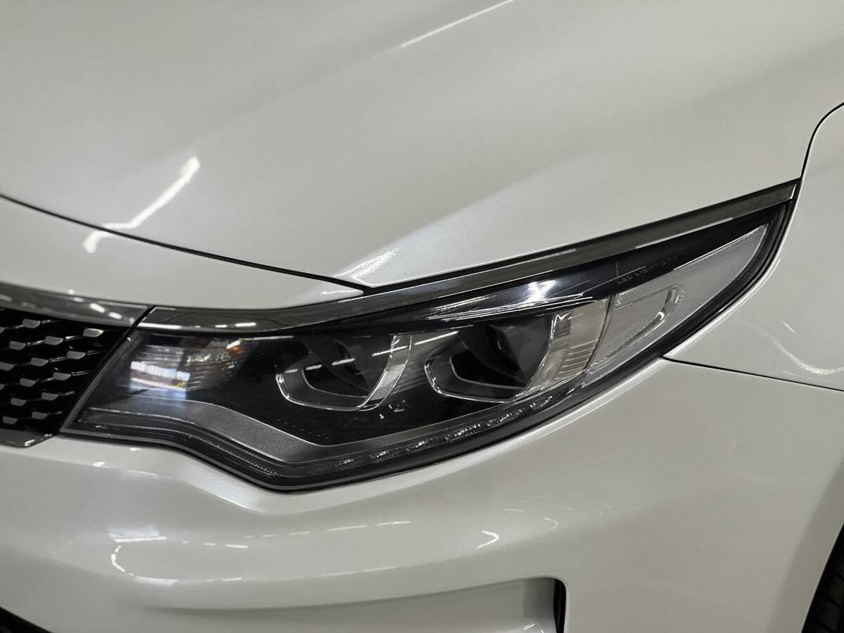 Купить Kia K5 с пробегом. Фото: #16