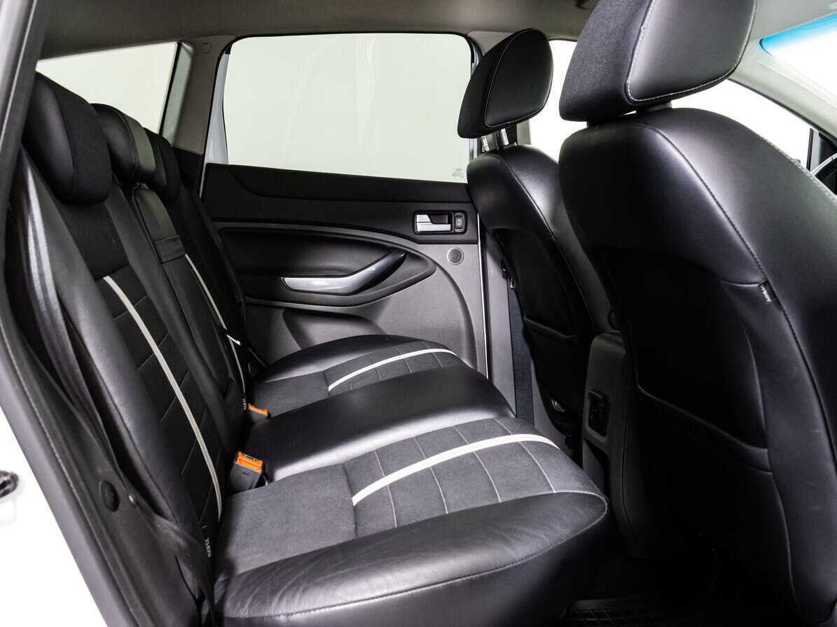 Купить Ford Kuga с пробегом. Фото: #15
