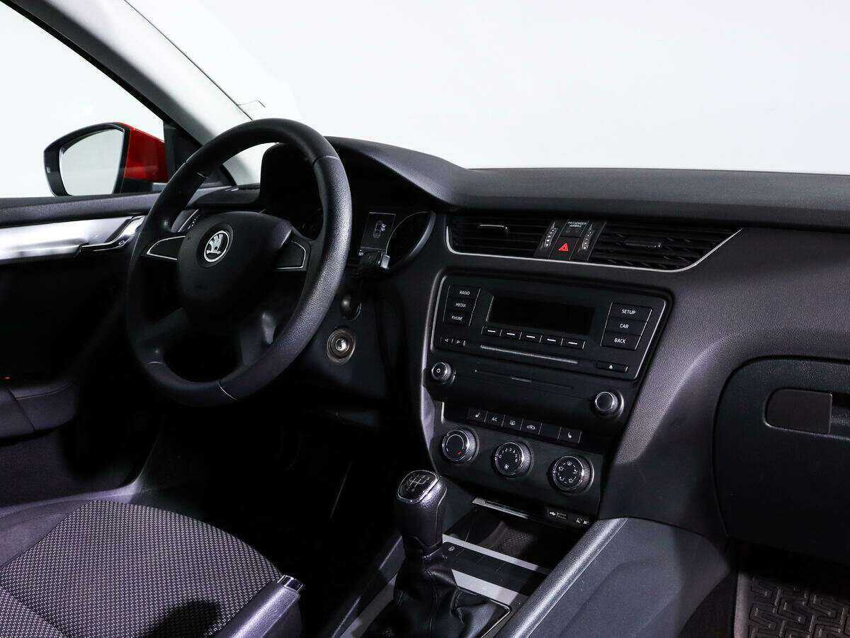 Купить Skoda Octavia с пробегом. Фото: #5