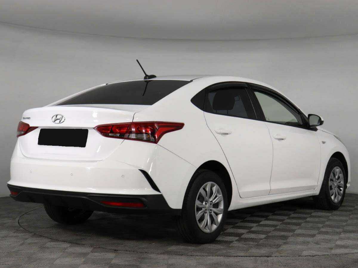 Купить Hyundai Solaris с пробегом. Фото: #4
