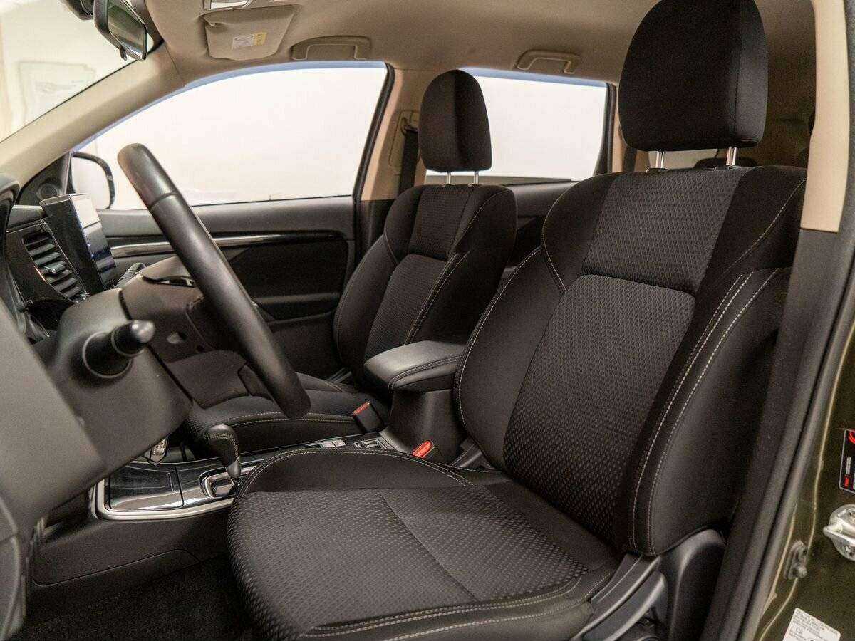 Купить Mitsubishi Outlander с пробегом. Фото: #5