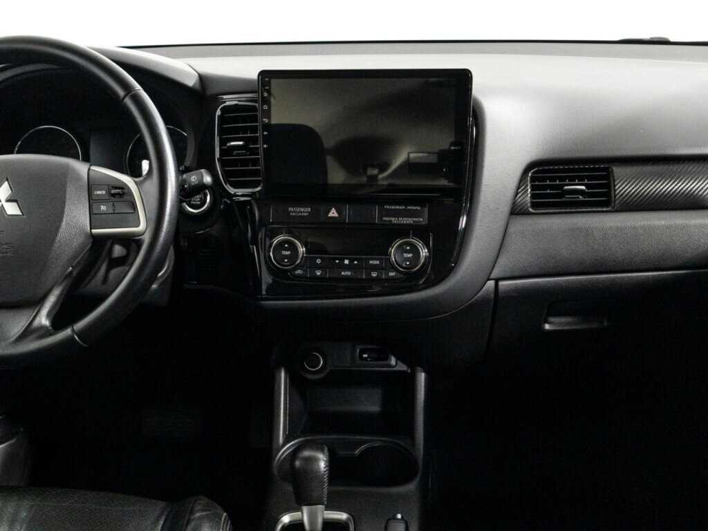 Купить Mitsubishi Outlander с пробегом. Фото: #13