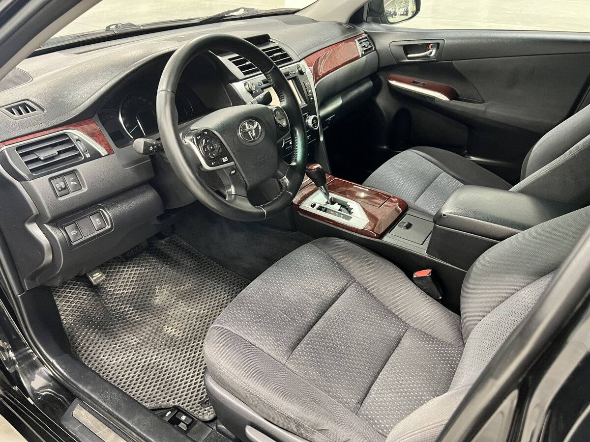 Купить Toyota Camry с пробегом. Фото: #15