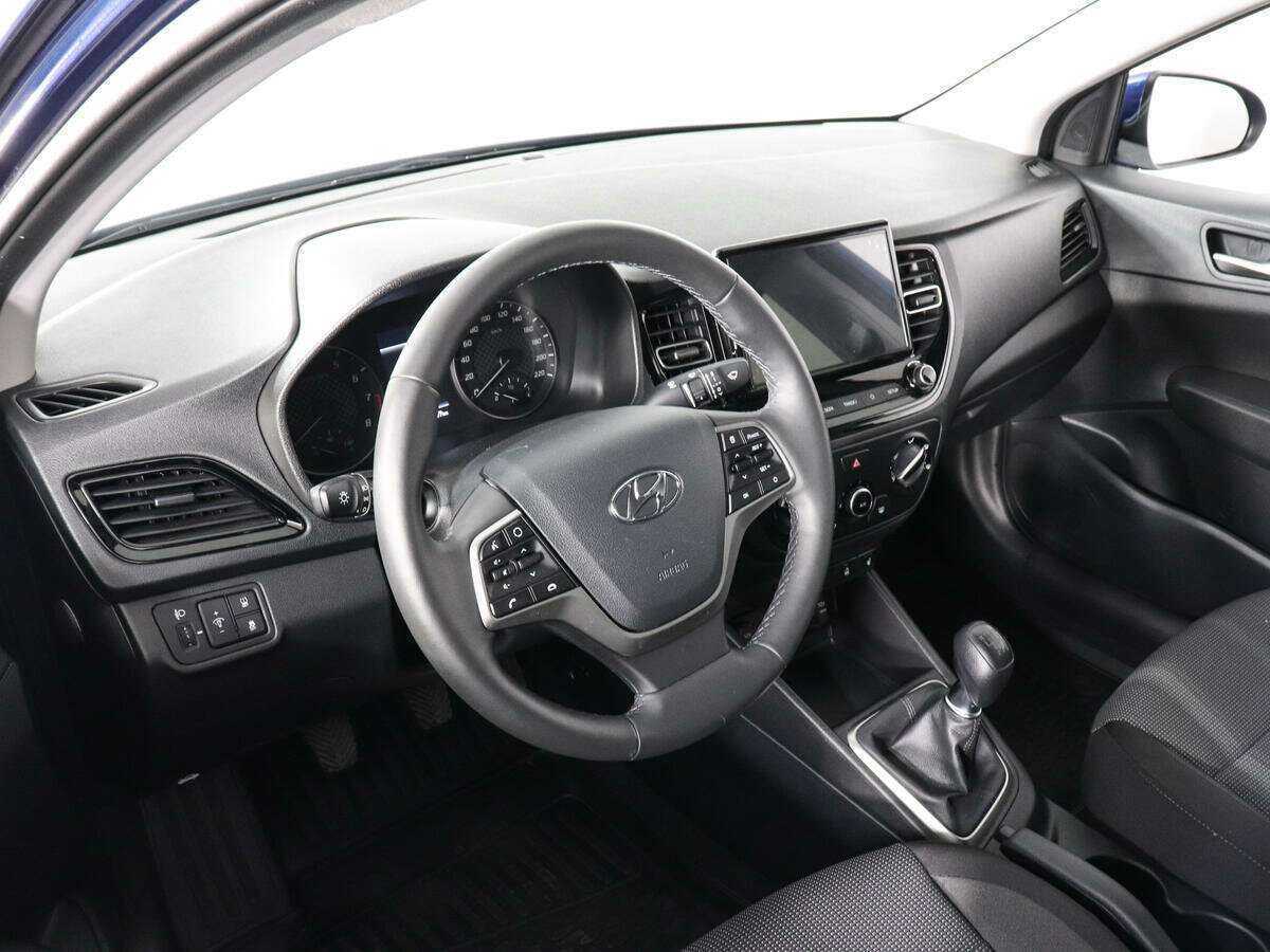 Купить Hyundai Solaris с пробегом. Фото: #8
