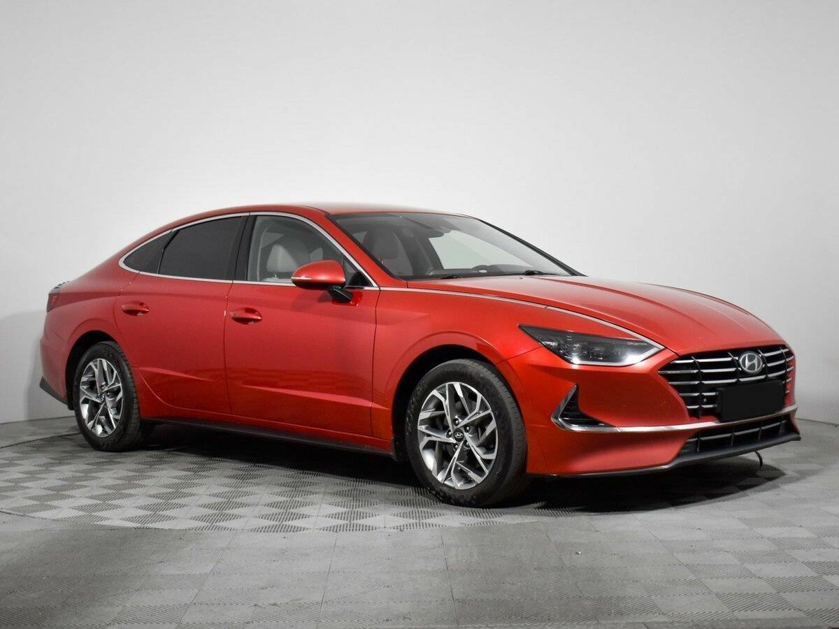 Купить Hyundai Sonata с пробегом. Фото: #2