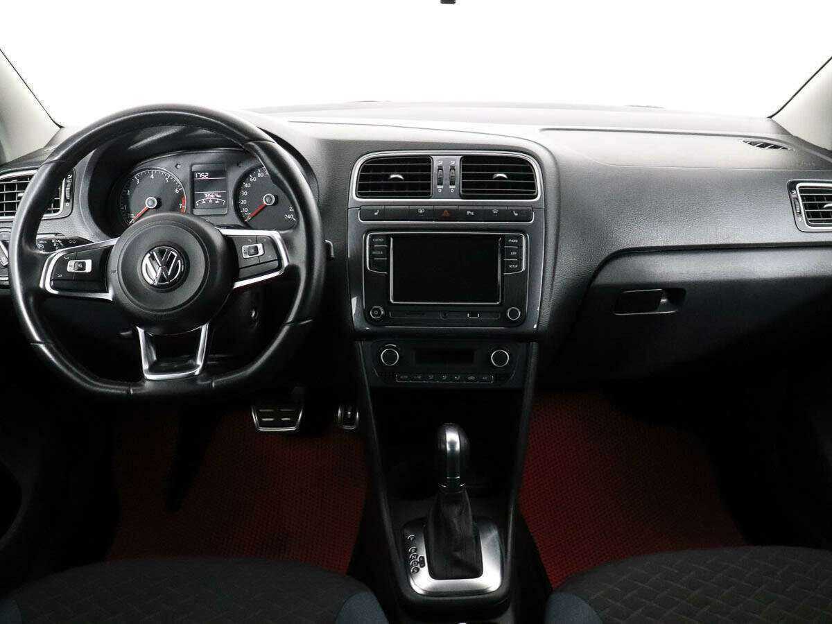 Купить Volkswagen Polo с пробегом. Фото: #9