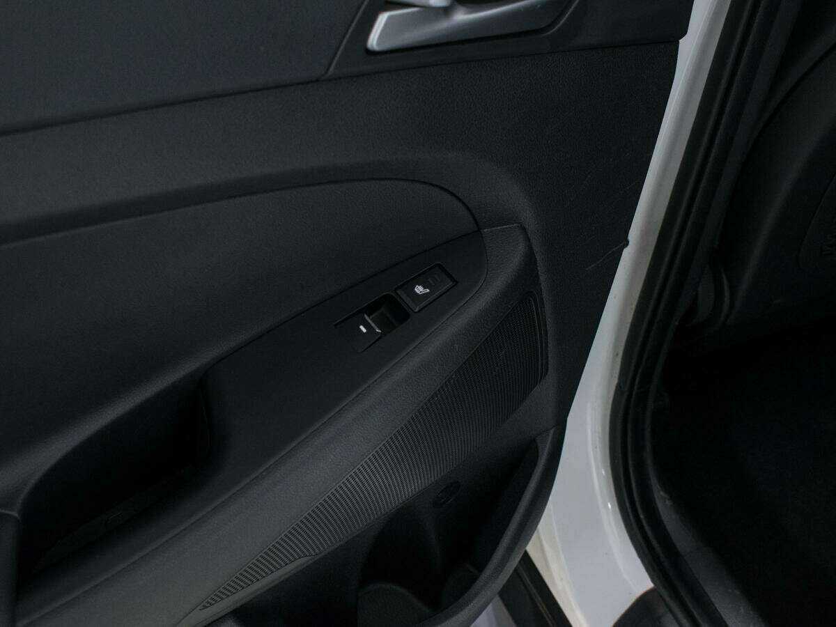 Купить Hyundai Tucson с пробегом. Фото: #13