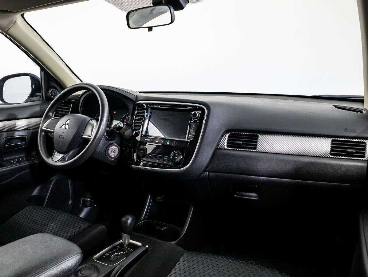 Купить Mitsubishi Outlander с пробегом. Фото: #8