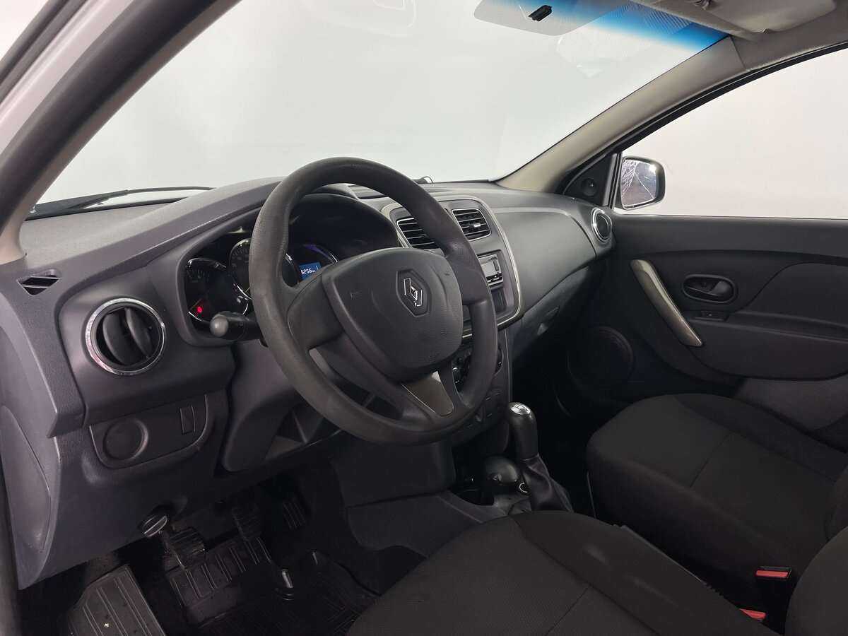 Купить Renault Logan с пробегом. Фото: #10