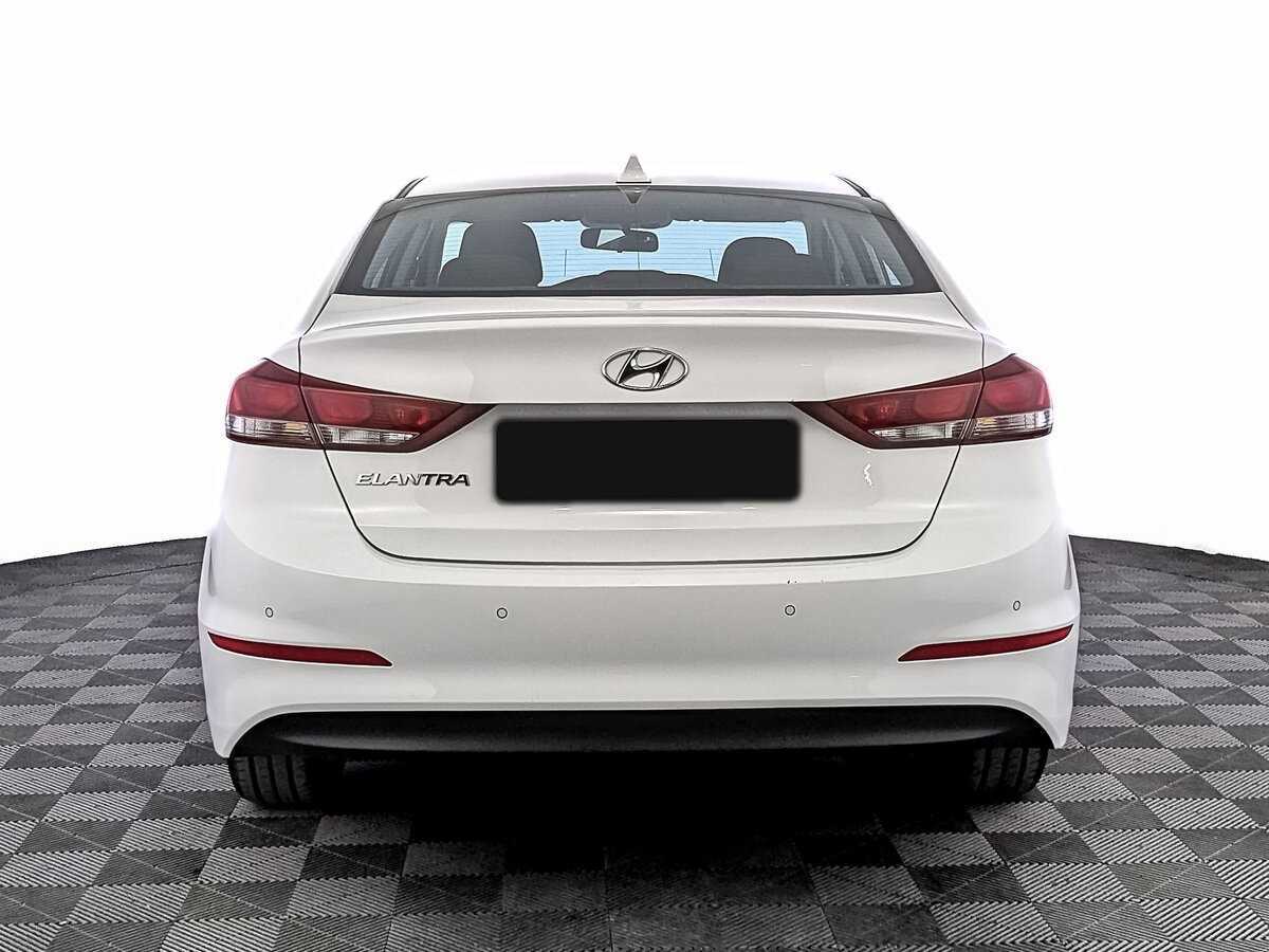 Купить Hyundai Elantra с пробегом. Фото: #5