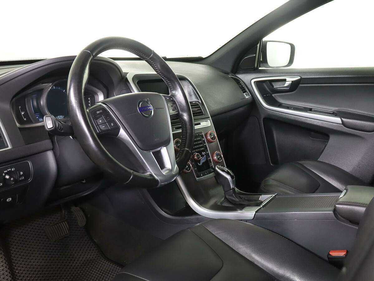 Купить Volvo XC60 с пробегом. Фото: #12