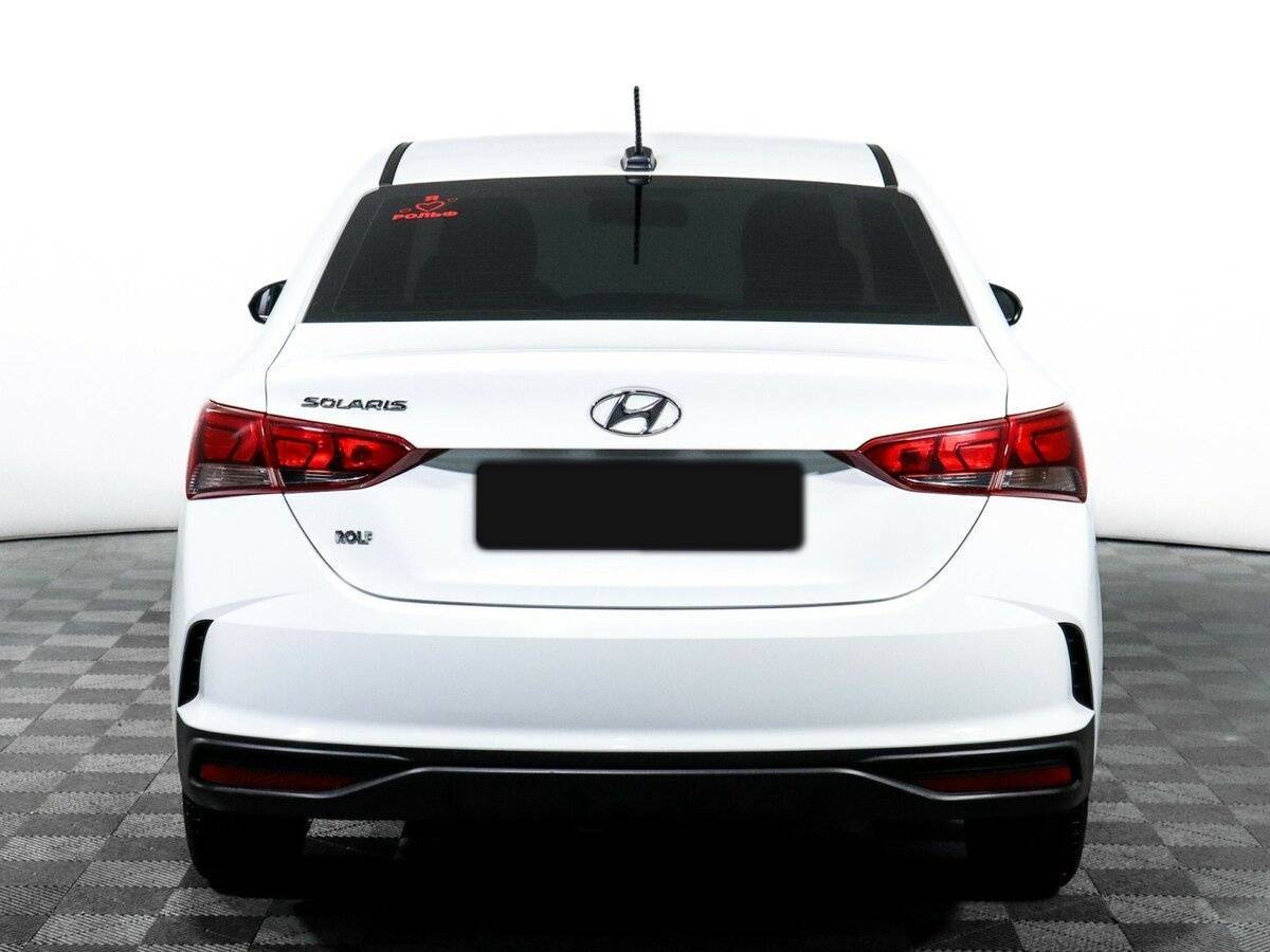 Купить Hyundai Solaris с пробегом. Фото: #4