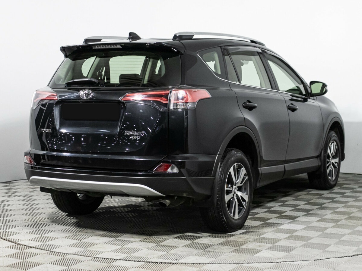 Купить Toyota RAV4 с пробегом. Фото: #4