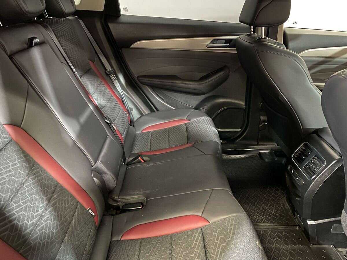 Купить Haval F7 с пробегом. Фото: #10