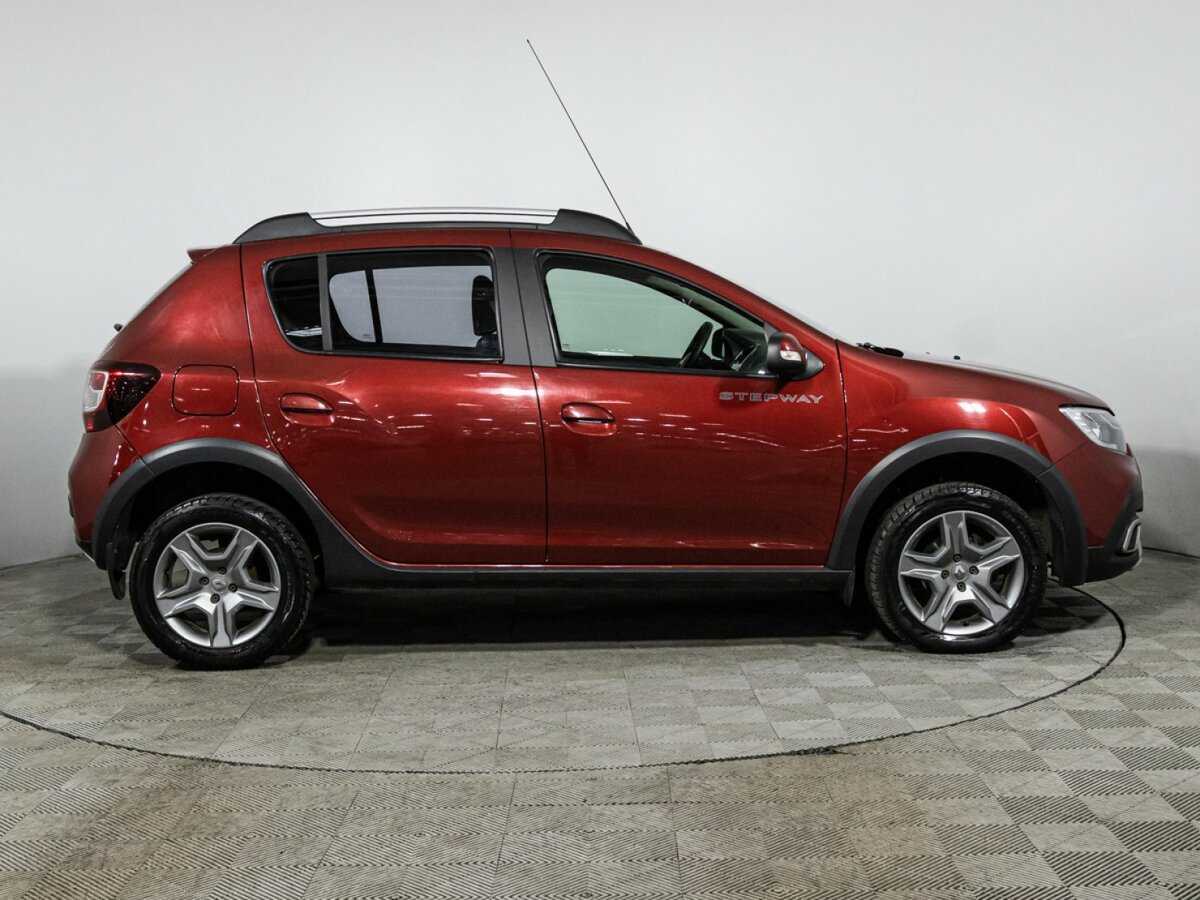 Купить Renault Sandero с пробегом. Фото: #3