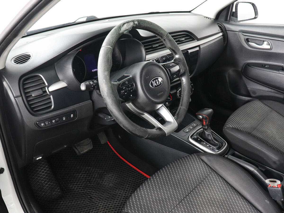 Купить Kia Rio с пробегом. Фото: #4
