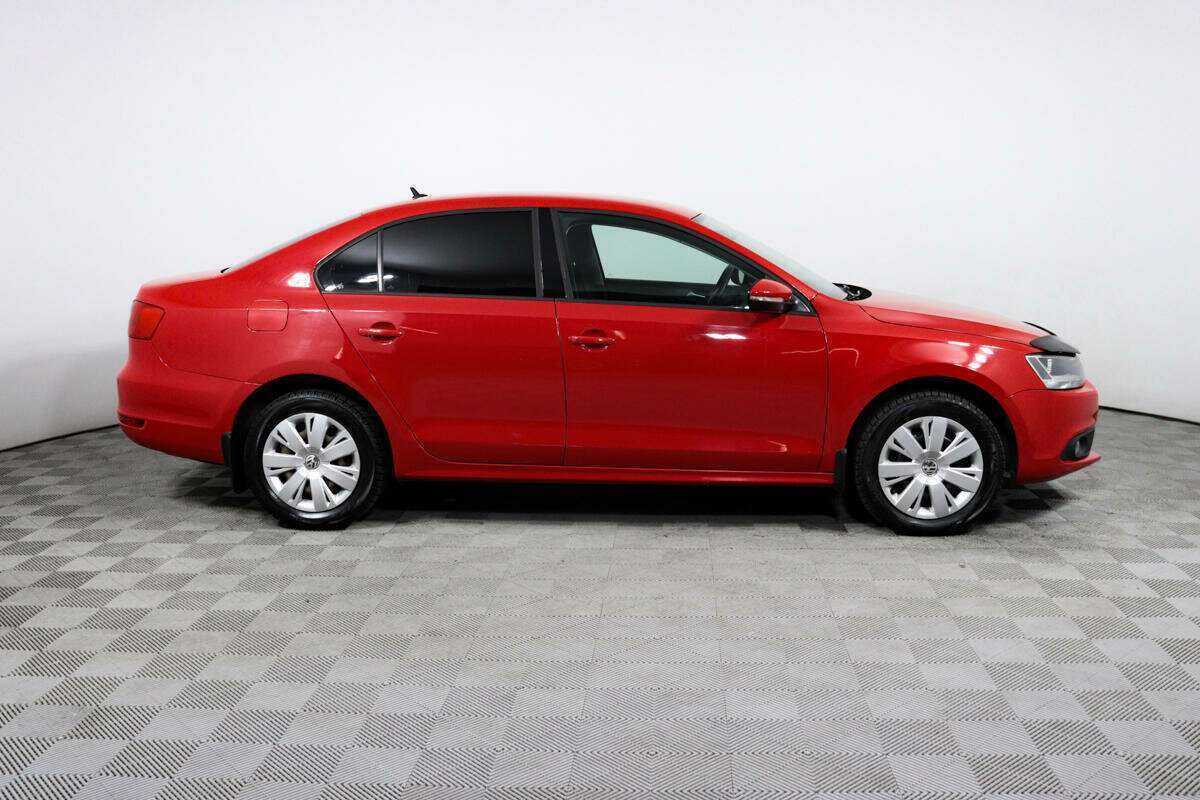 Купить Volkswagen Jetta с пробегом. Фото: #3