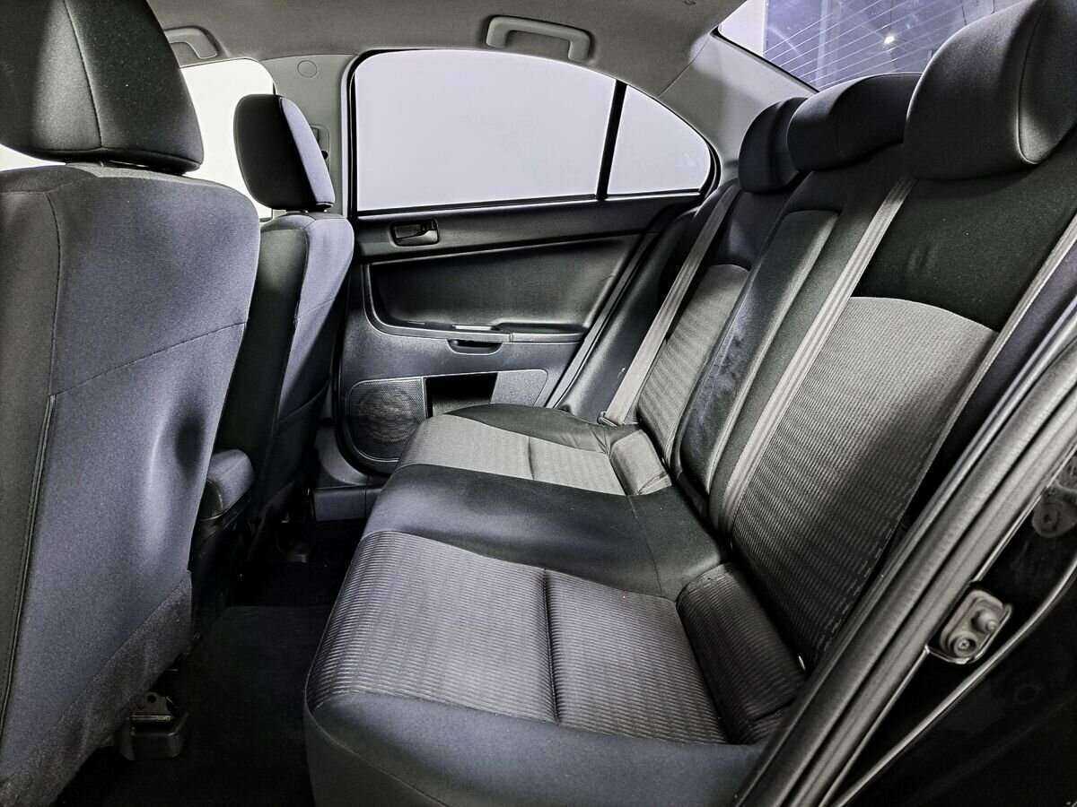 Купить Mitsubishi Lancer с пробегом. Фото: #10