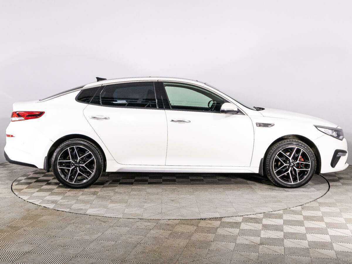Купить Kia Optima с пробегом. Фото: #3