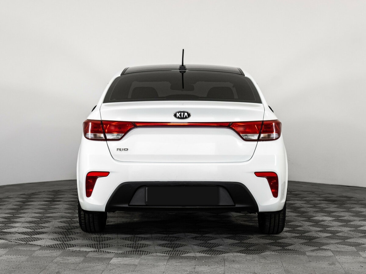 Купить Kia Rio с пробегом. Фото: #4