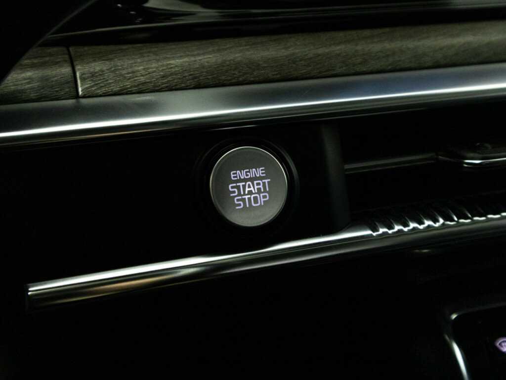 Купить Kia K5 с пробегом. Фото: #23