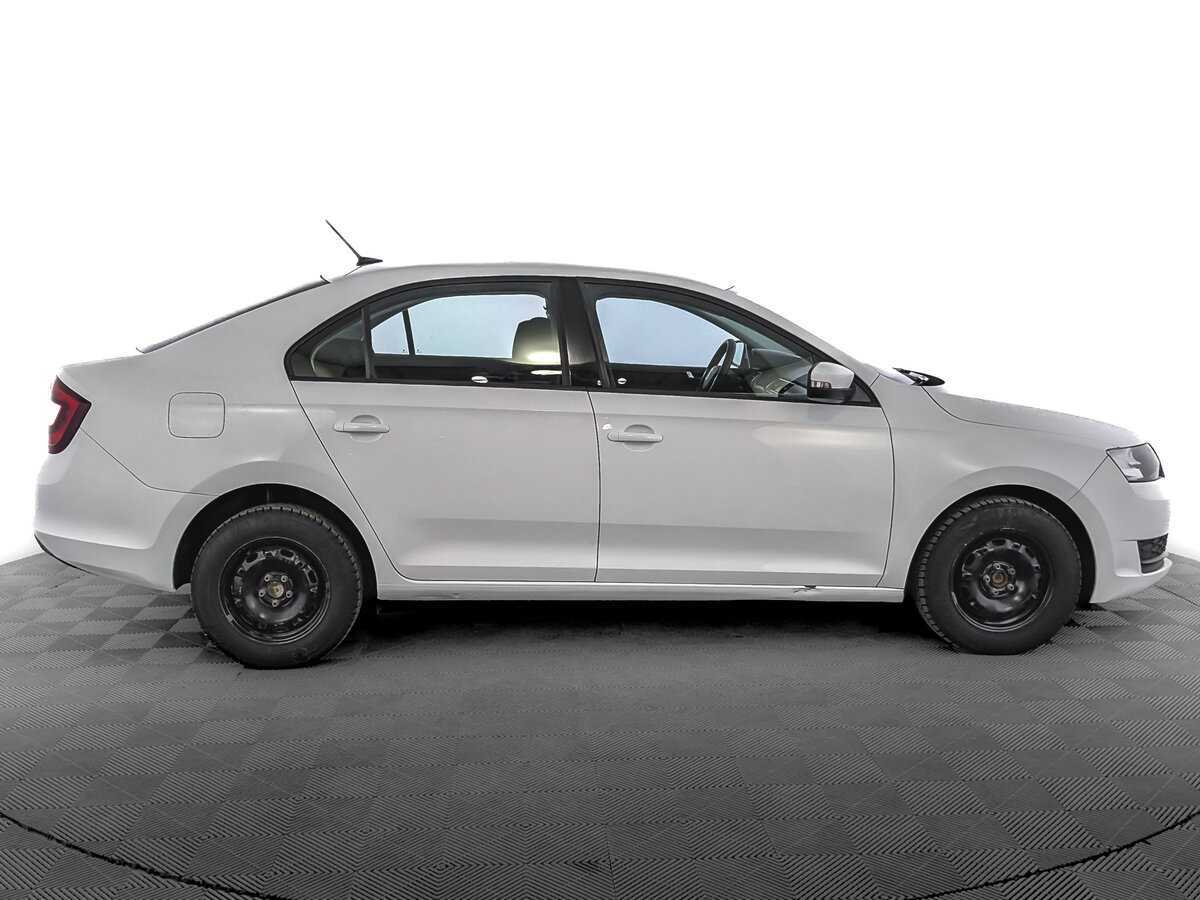 Купить Skoda Rapid с пробегом. Фото: #3