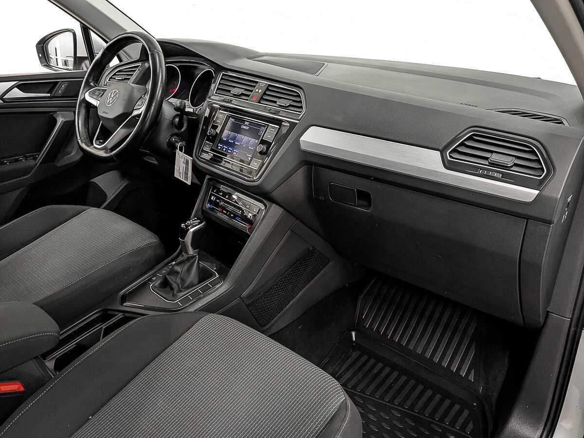Купить Volkswagen Tiguan с пробегом. Фото: #9