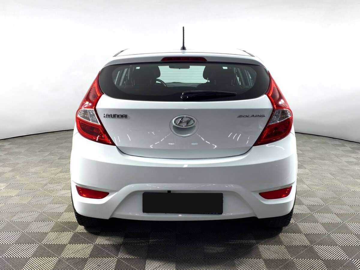 Купить Hyundai Solaris с пробегом. Фото: #5